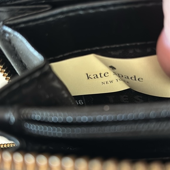 Kate Spade accordion wallet in black, barely used! LIKE NEW - Picture 5 of 6